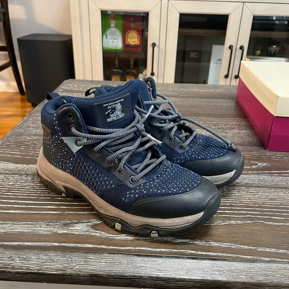 Sketchers hiking boots
